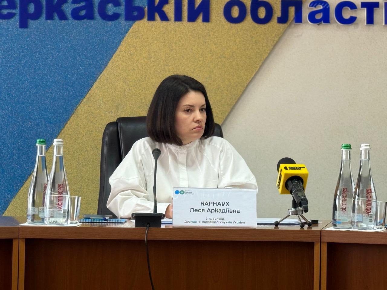 Команда ДПС та бізнес Черкащини обговорили дроблення бізнесу, ПДВ та ризикові операції. Фото № 11/10